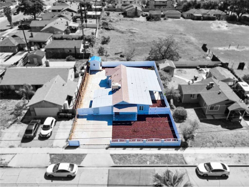 Fontana, CA 92336,8003 Cypress AVE