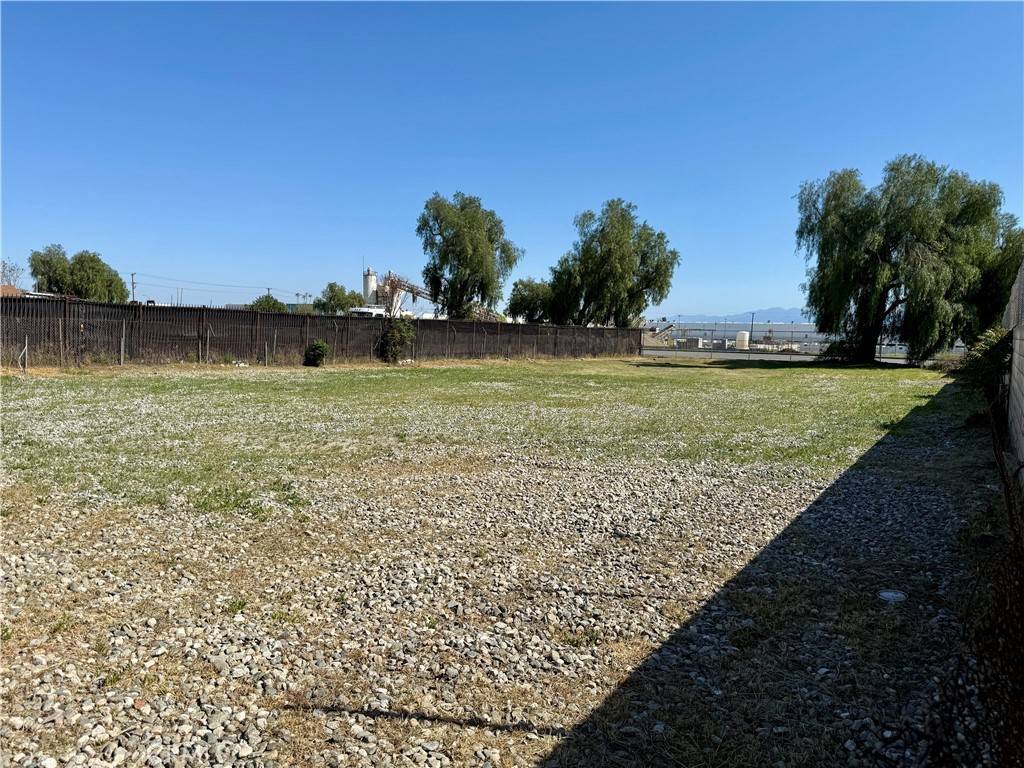 998 E California ST, Ontario, CA 91761