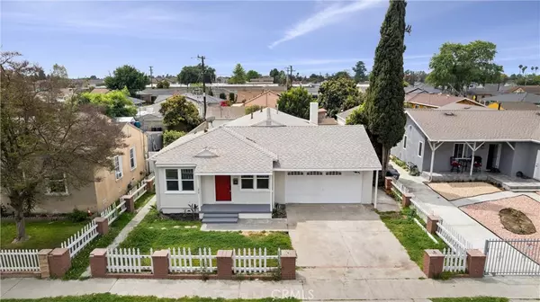 Compton, CA 90221,1824 E Pine ST