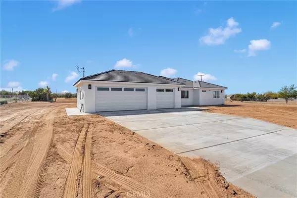 Hesperia, CA 92345,8698 Oakwood AVE