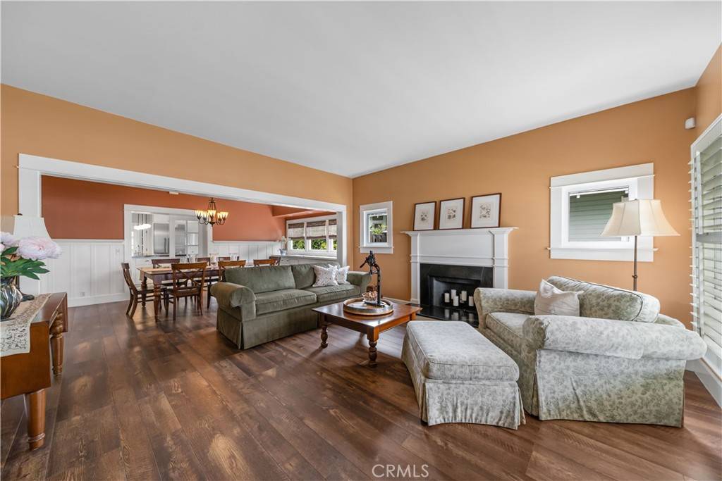 Azusa, CA 91702,917 N Dalton AVE