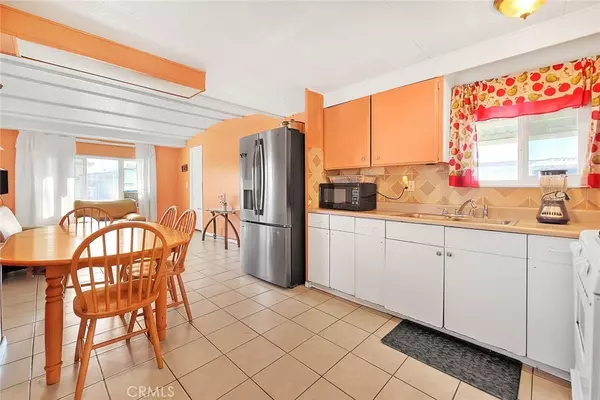 Colton, CA 92324,2250 W Mill ST #53