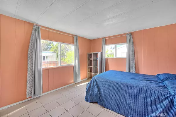 Colton, CA 92324,2250 W Mill ST #53