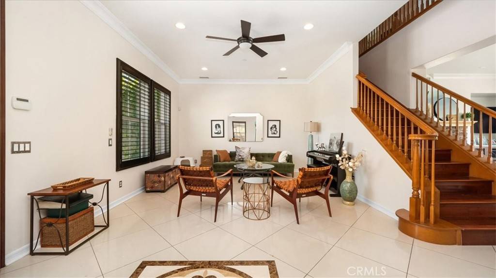 Riverside, CA 92506,5969 Via Las Nubes