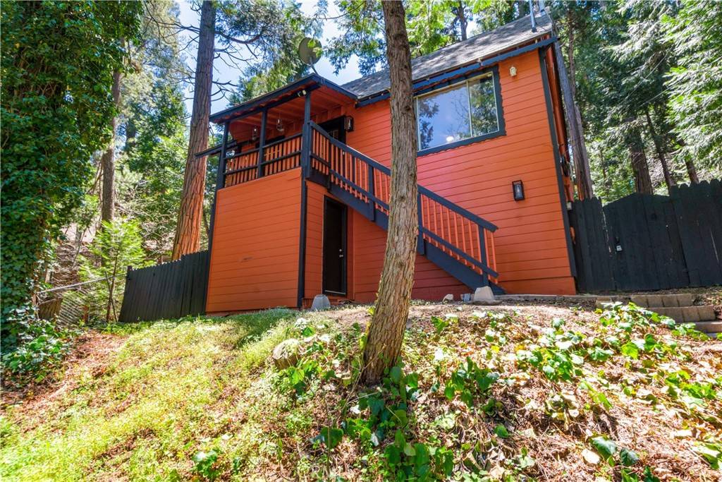 Crestline, CA 92325,23747 Bowl RD