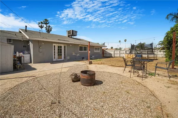 Rialto, CA 92376,19340 Anaconda ST