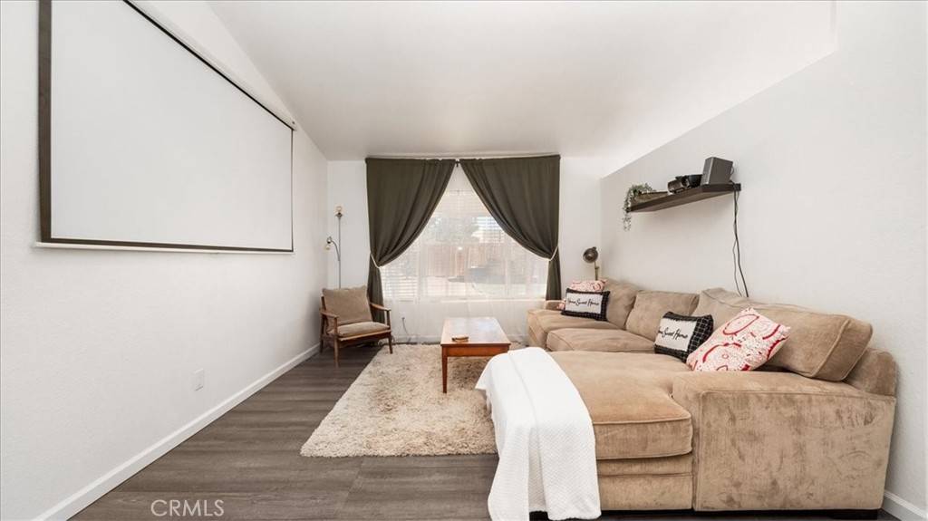 Adelanto, CA 92301,10738 Plainfield ST E