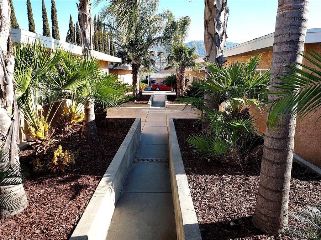 Banning, CA 92220,655 E Williams ST