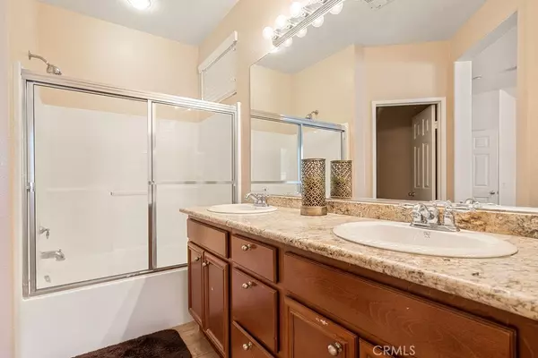 Fontana, CA 92337,17108 Red Ash CT