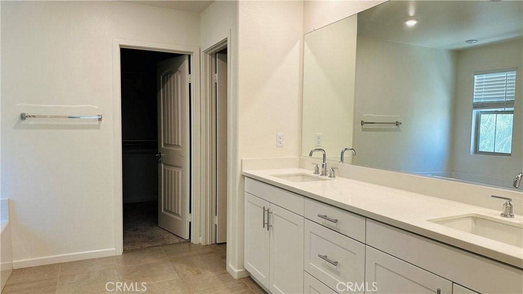 Rialto, CA 92376,992 W Jasmine WAY