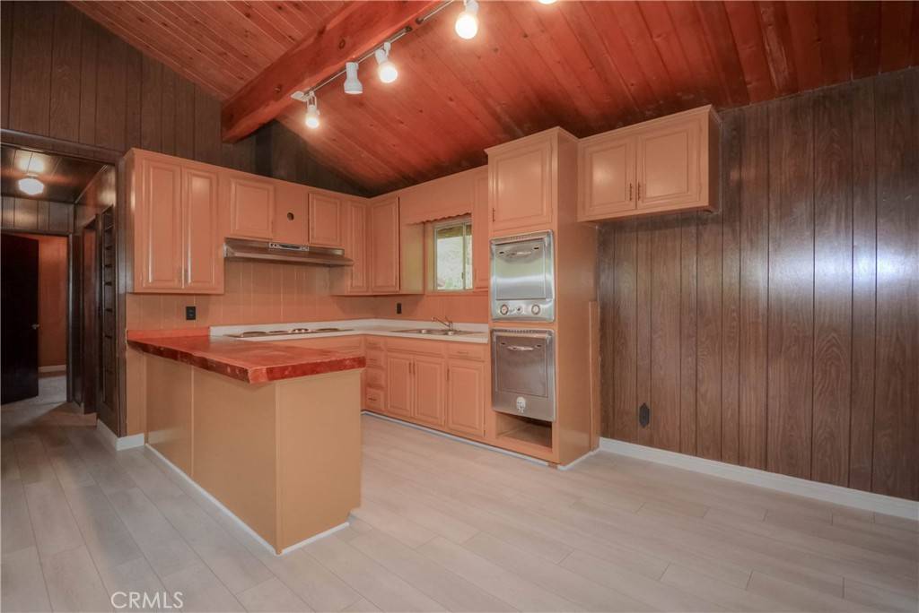Lytle Creek, CA 92358,14109 Meadow LN