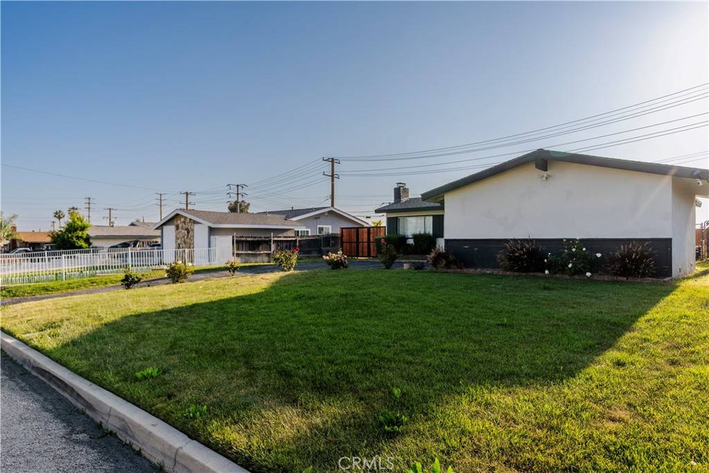 San Bernardino, CA 92404,5670 Dogwood ST