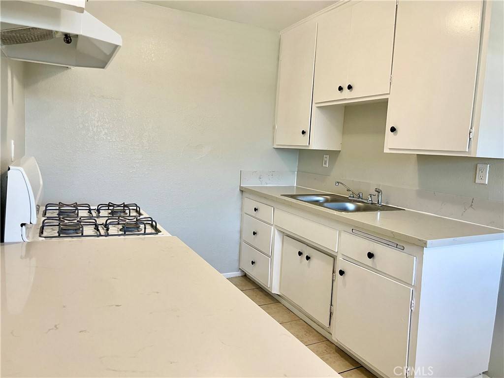 Pomona, CA 91766,383 Orchid LN #J