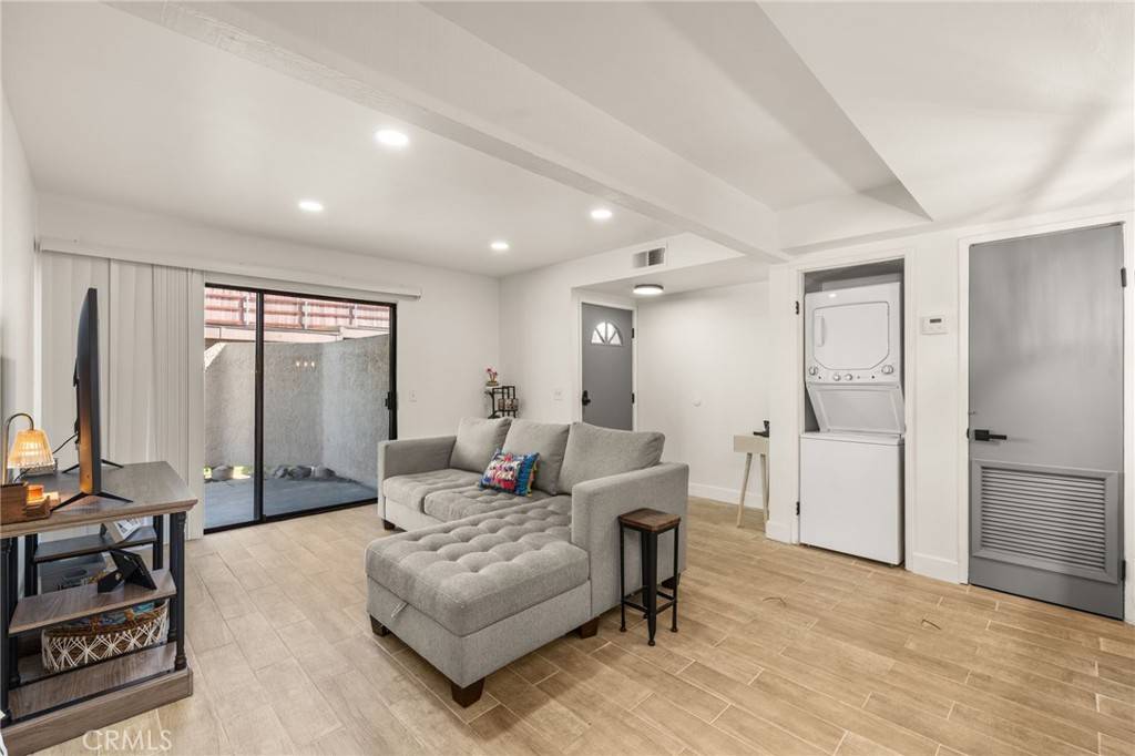 Highland, CA 92346,2265 Bradford AVE #516