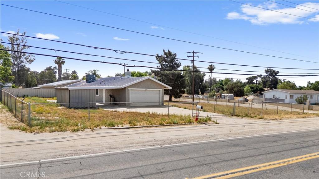 Perris, CA 92570,22410 Old Elsinore RD
