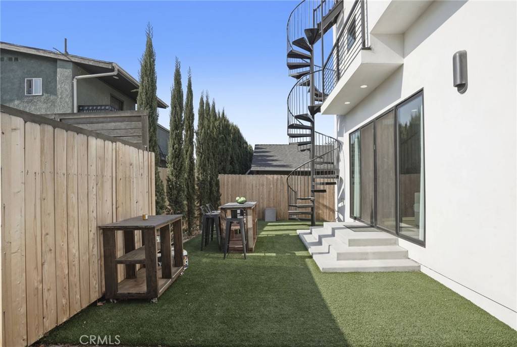 1916 W Court ST, Los Angeles, CA 90026
