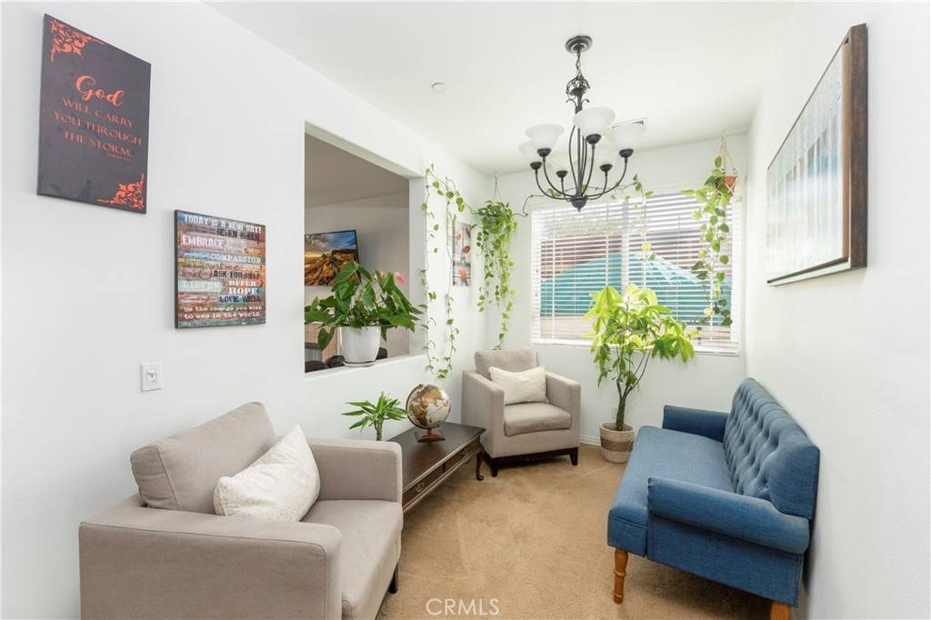 San Bernardino, CA 92407,6651 Darling LN