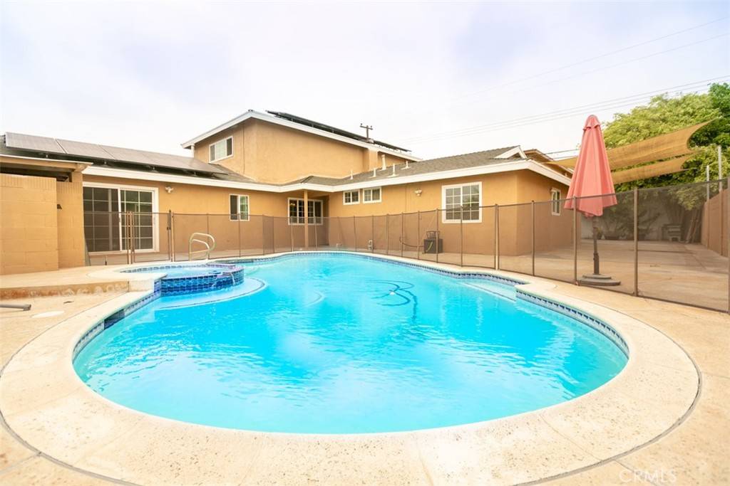 Anaheim, CA 92804,900 S Hayward ST