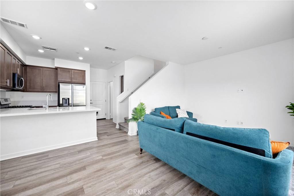 Upland, CA 91786,1353 Clary CT
