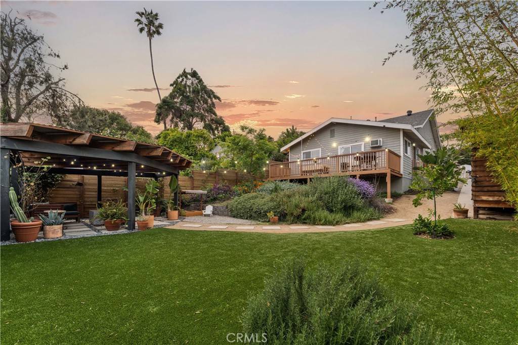 Los Angeles, CA 90042,6030 Crestwood WAY