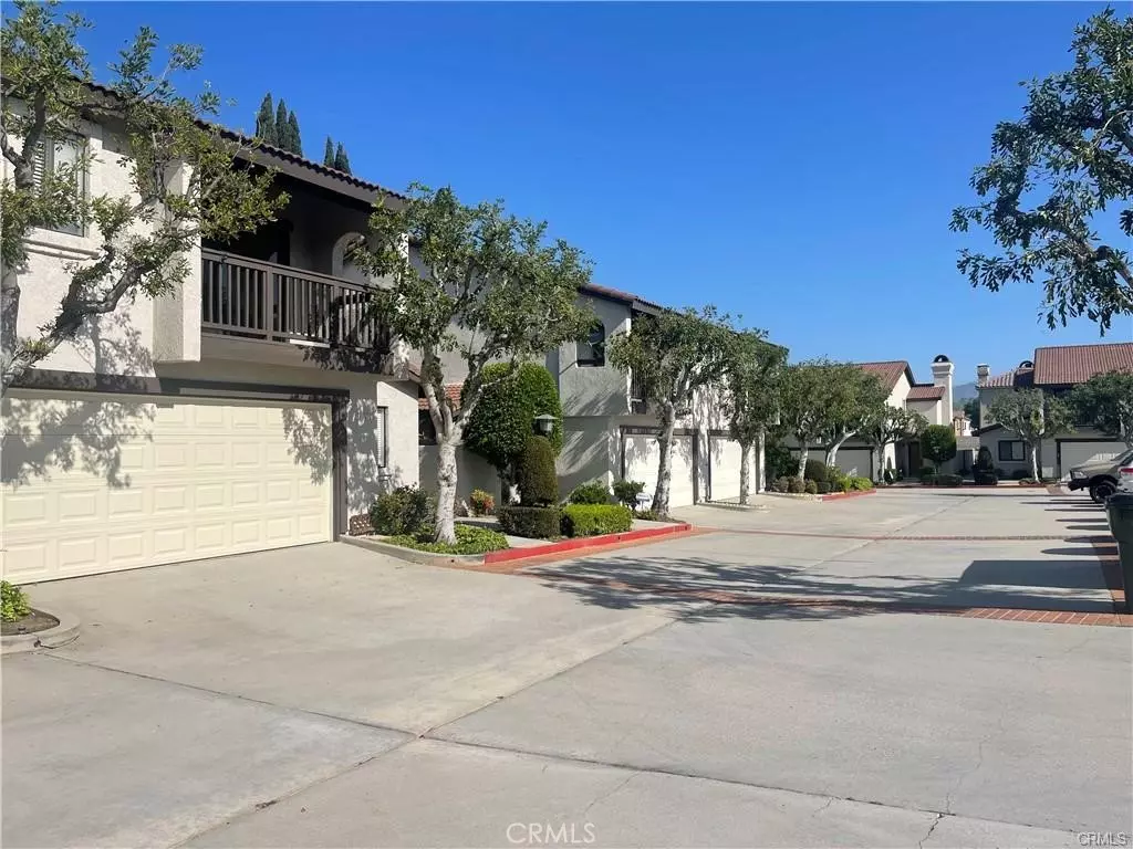 Covina, CA 91724,2157 E Badillo ST
