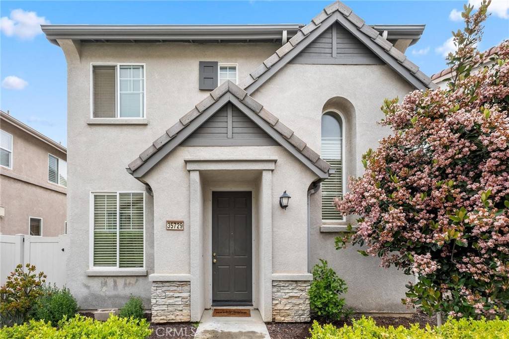 Murrieta, CA 92562,35729 Sundew LN