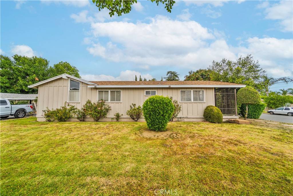 8401 Kester AVE, Panorama City, CA 91402