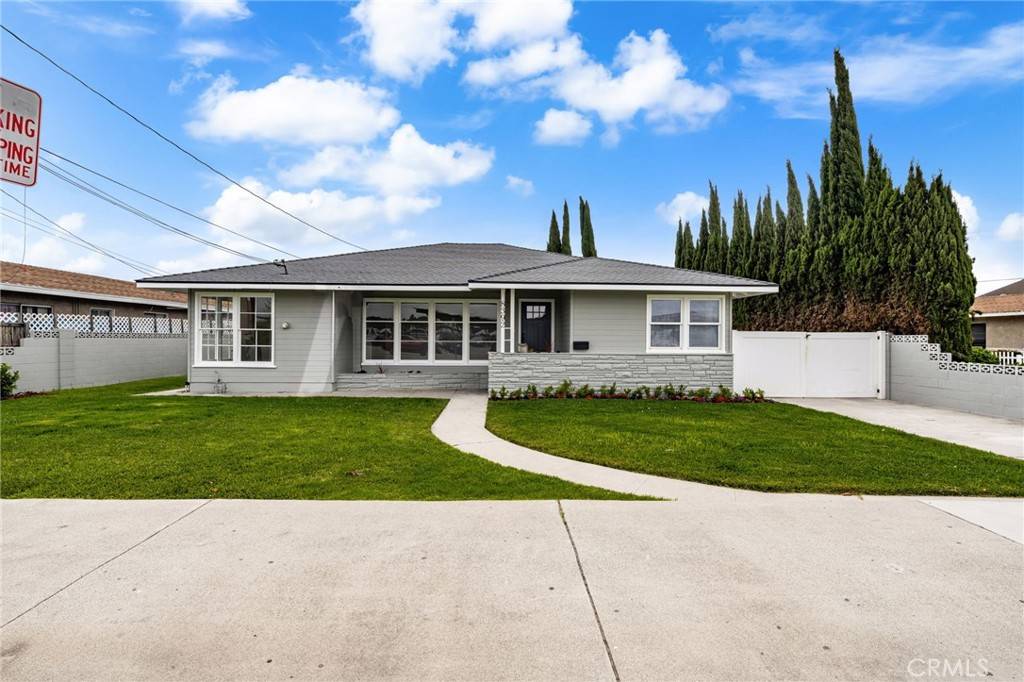 8392 Walker ST, La Palma, CA 90623