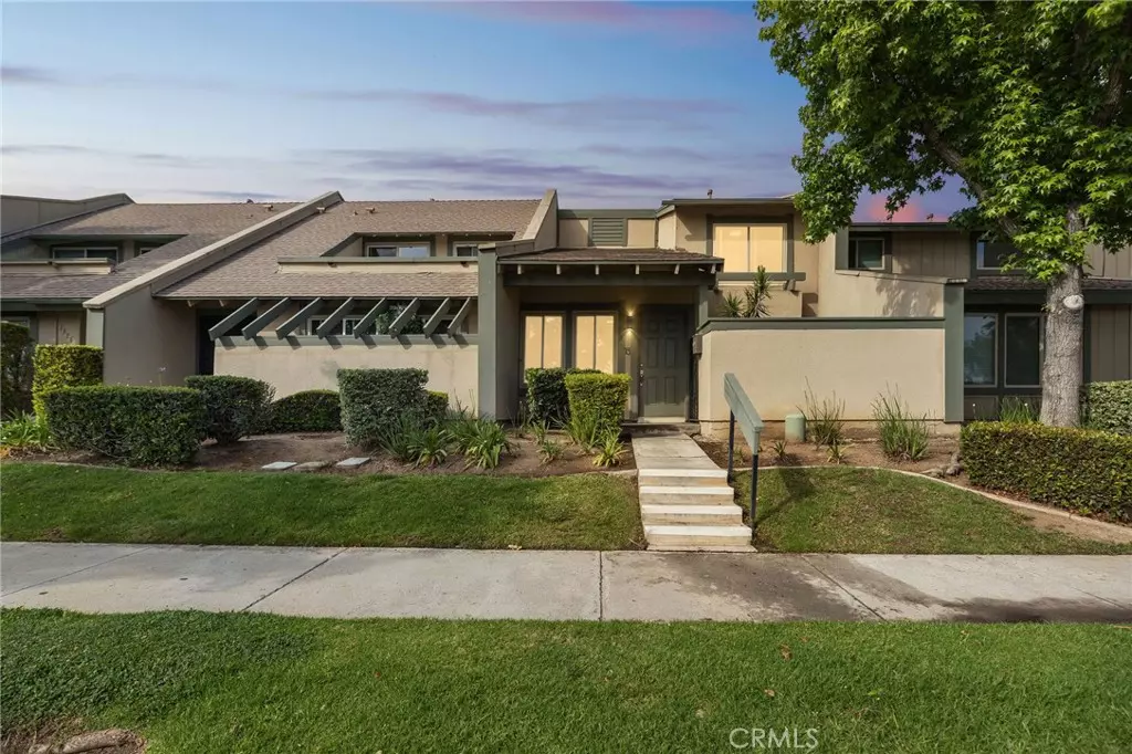 Corona, CA 92882,1326 Via Del Rio