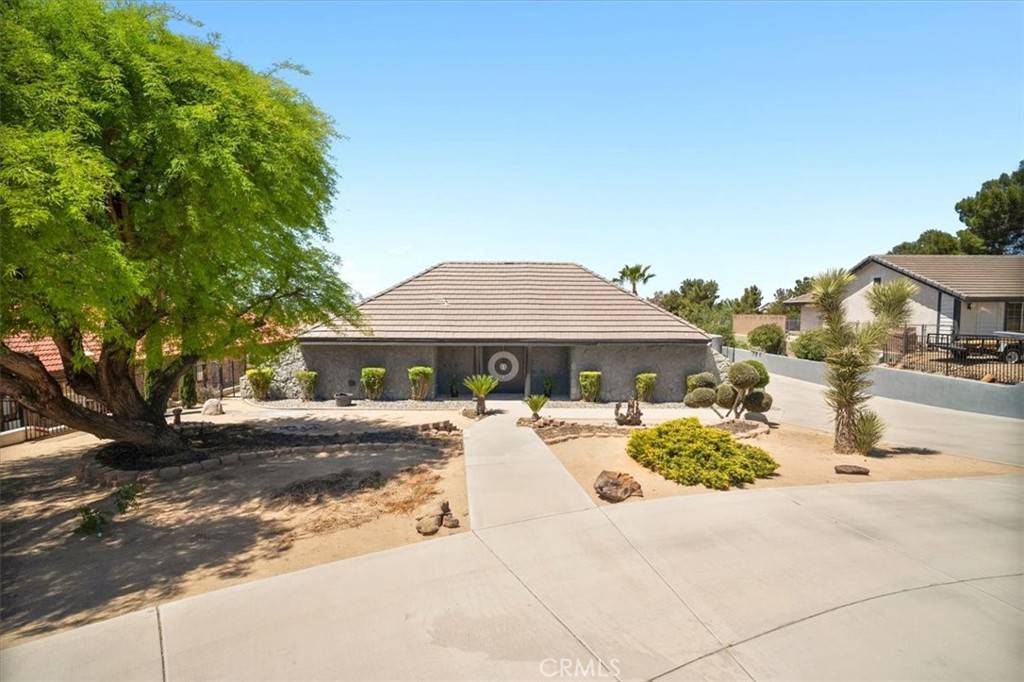 13784 Choco RD, Apple Valley, CA 92307