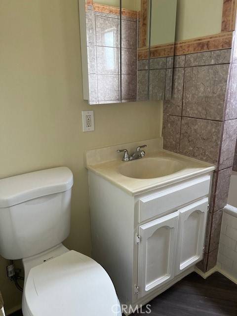 Los Angeles, CA 90027,1614 N Kenmore AVE