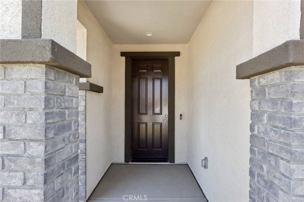 Perris, CA 92571,687 Ballesteros St