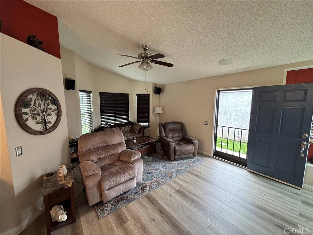 Fontana, CA 92335,15957 Randall AVE #34
