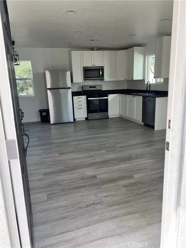 Yucaipa, CA 92399,12690 7th
