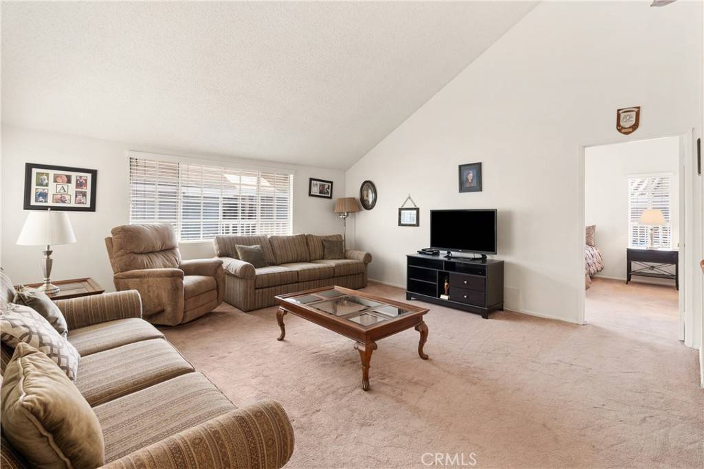 Downey, CA 90241,11666 Lakewood BLVD