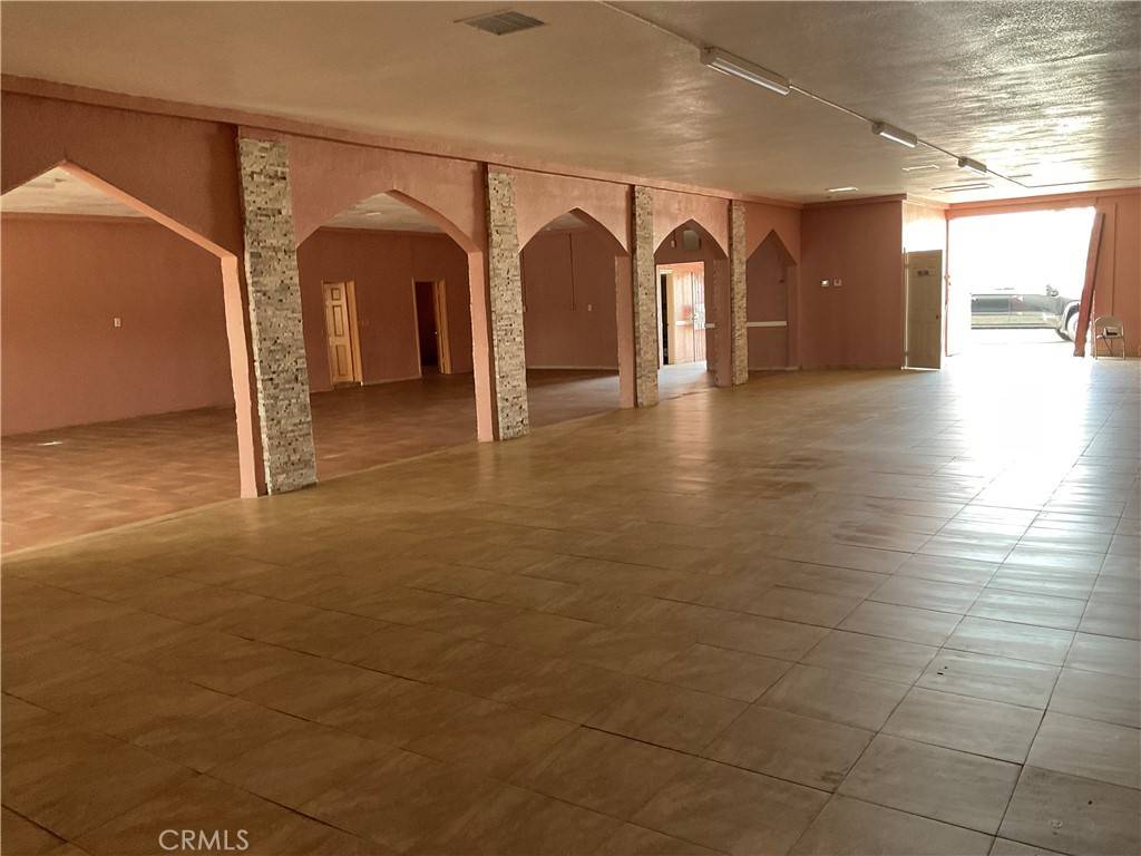 San Bernardino, CA 92410,254 S Mount Vernon AVE