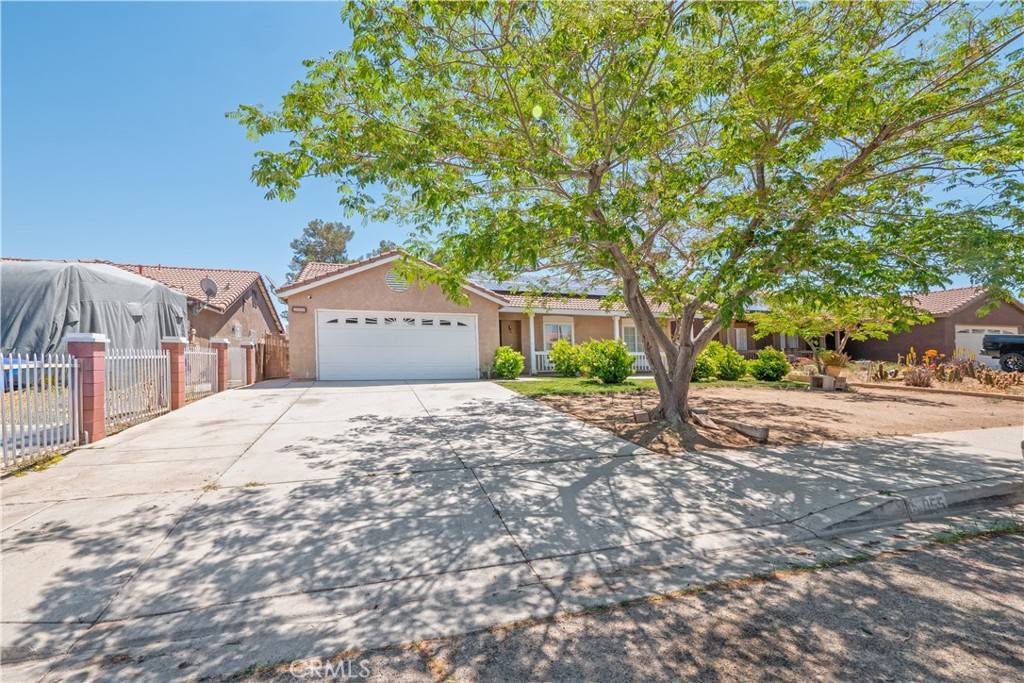 Adelanto, CA 92301,15055 Kingsford AVE