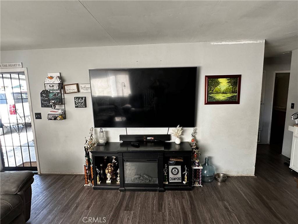 Barstow, CA 92311,351 Armory RD