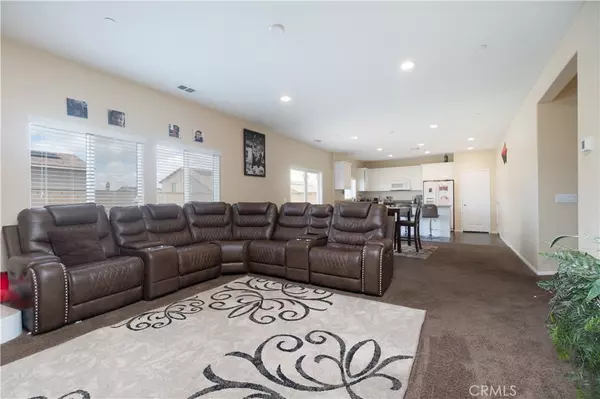 Victorville, CA 92392,11952 Saxton WAY