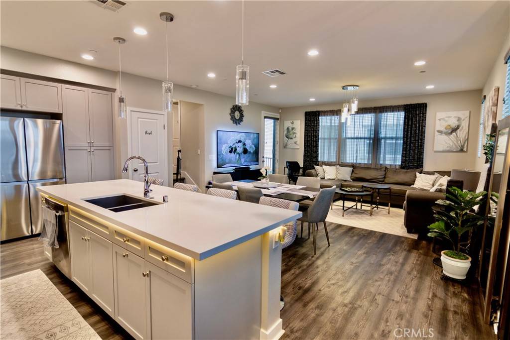 151 Gwen LN, La Habra, CA 90631