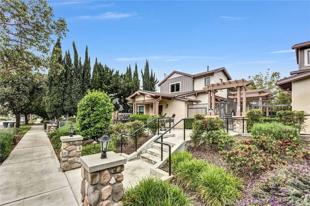 547 N Wilson AVE #2, Pasadena, CA 91106