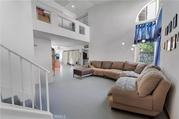 Fontana, CA 92336,14028 Yorktown CT