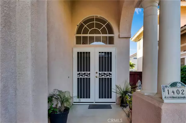 Fontana, CA 92336,14028 Yorktown CT