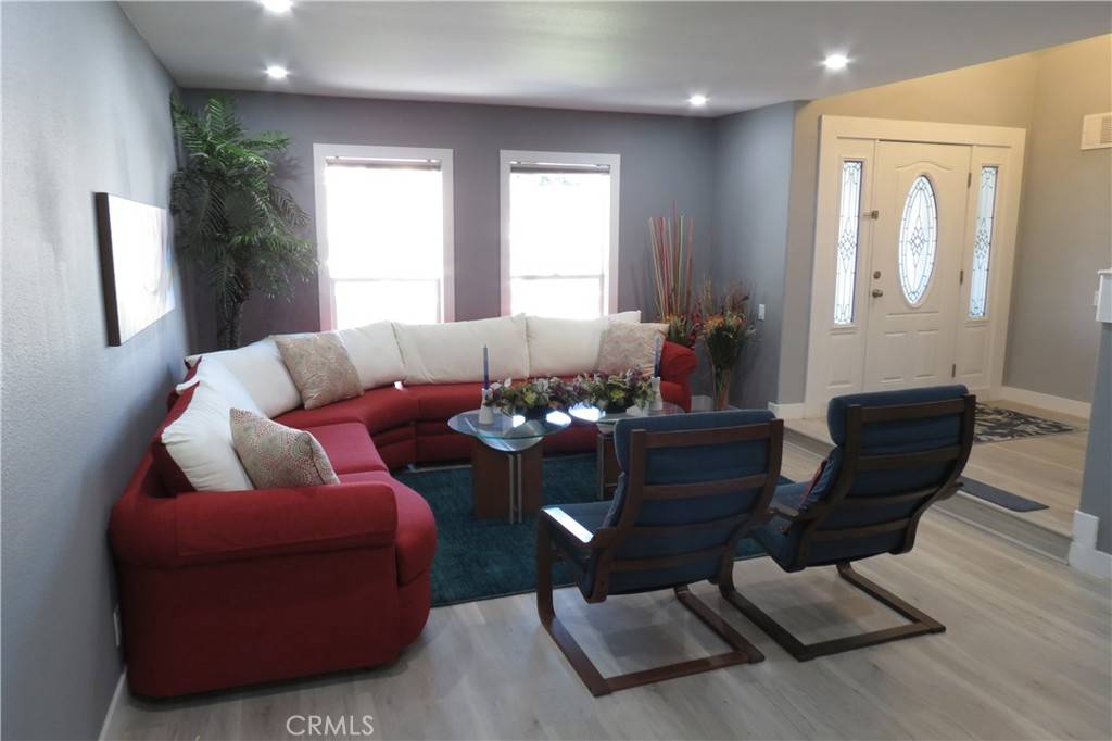 Anaheim Hills, CA 92807,590 S Paseo Carmel