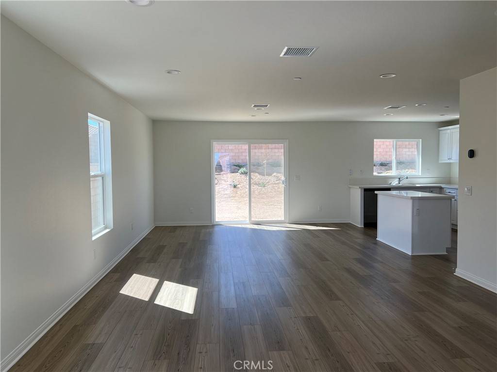 Victorville, CA 92392,13719 Eva CT