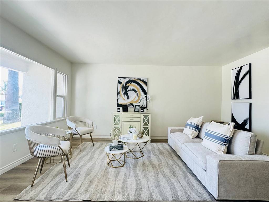 Fontana, CA 92336,17472 Paine ST