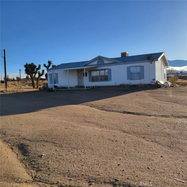 9572 Smith RD, Phelan, CA 92371