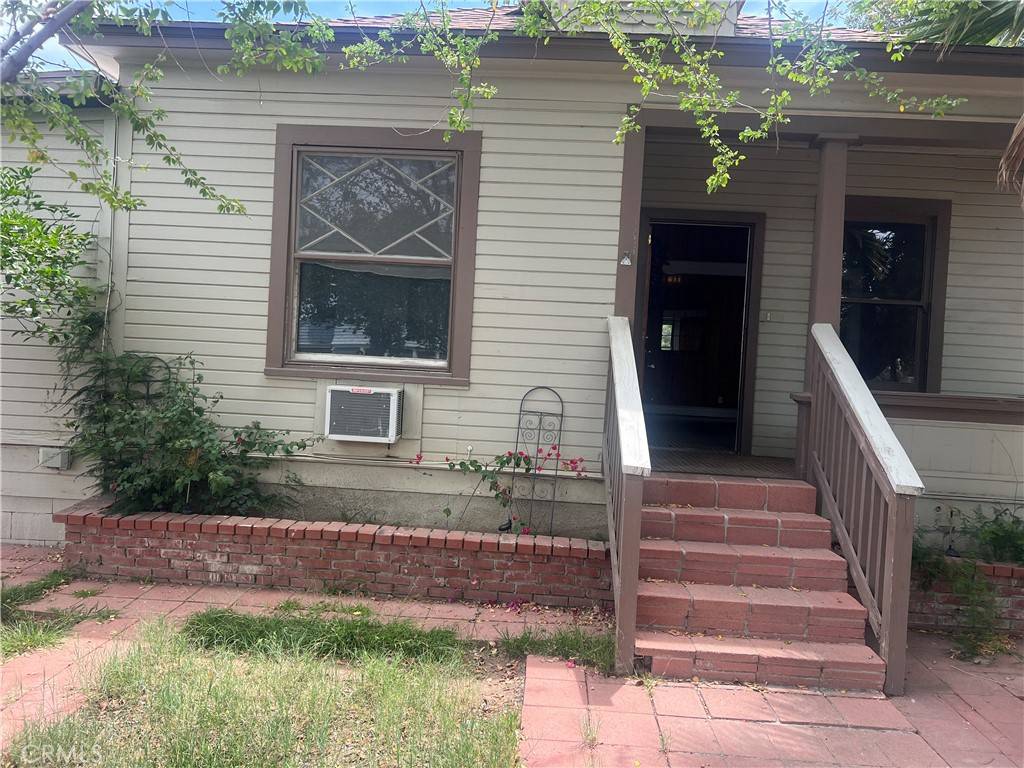424 W 7th ST, Corona, CA 92882