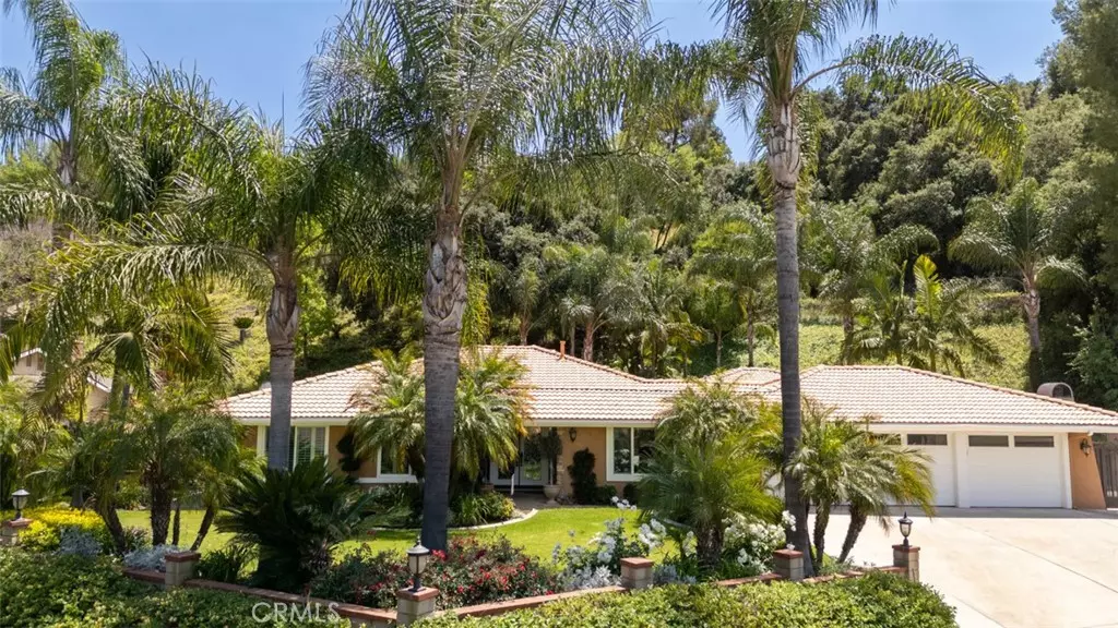 1850 E Rancho Grande DR, Covina, CA 91724
