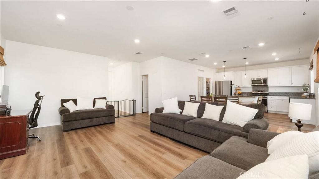 Menifee, CA 92585,27561 Wendy ST